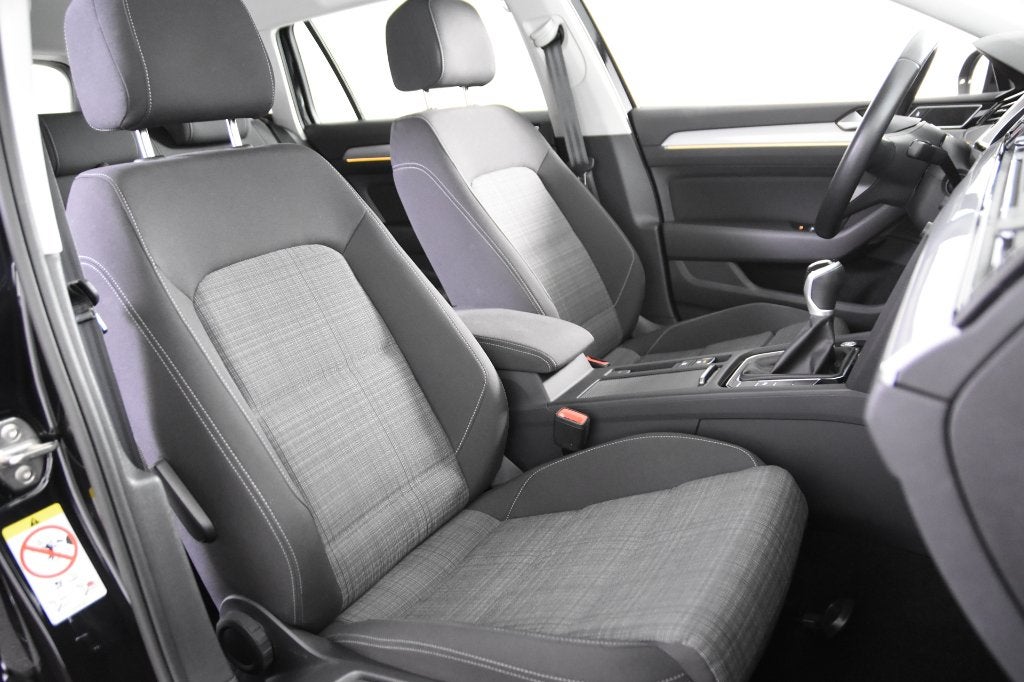 Volkswagen Passat Variant 1.5 TSi Style, Entreprise, Boîte manuelle, Entretenue par le concessionnaire, Noir