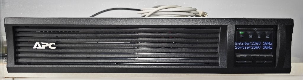 Onduleur APC Smart-UPS 1500VA, Enlèvement, Utilisé