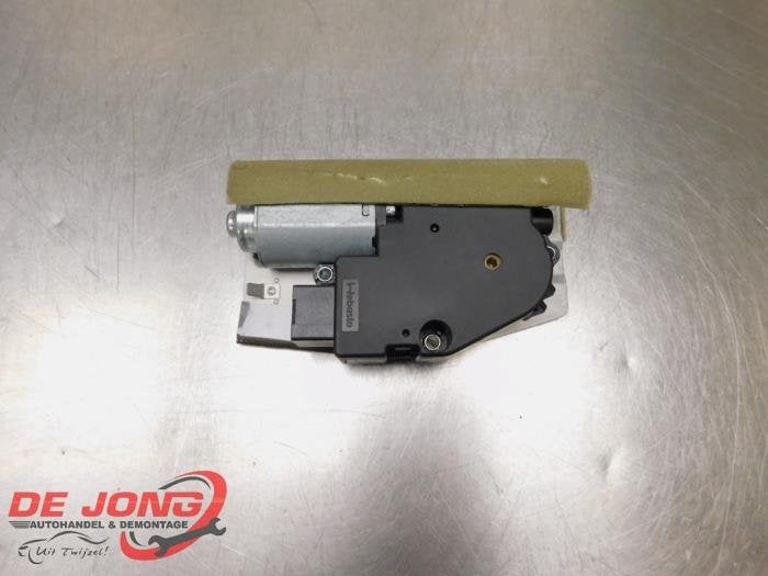 Schuifdak Motor van een Nissan Navara, Gebruikt, -, -, Ophalen of Verzenden