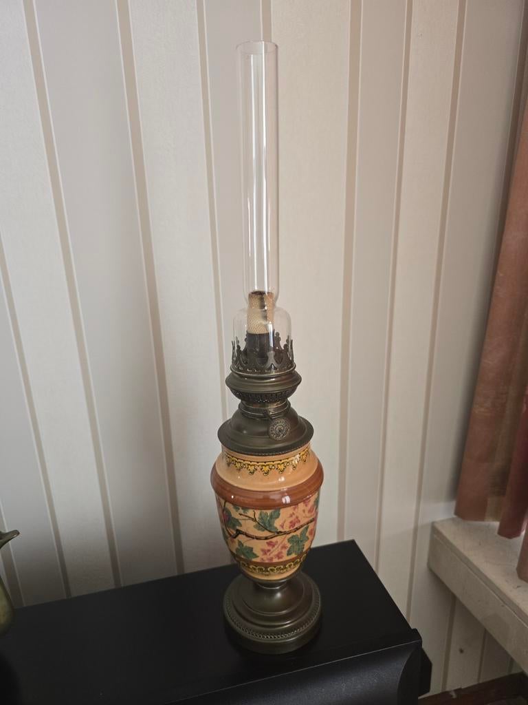 Oude olielamp in zeer goede staat, Ophalen