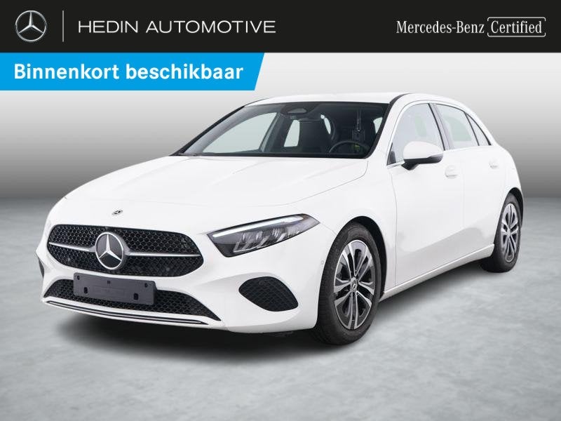 Mercedes-Benz A-Klasse 180 Hatchback Luxury Line | Smartphon, Stof, Zwart, 4 cilinders, Wit