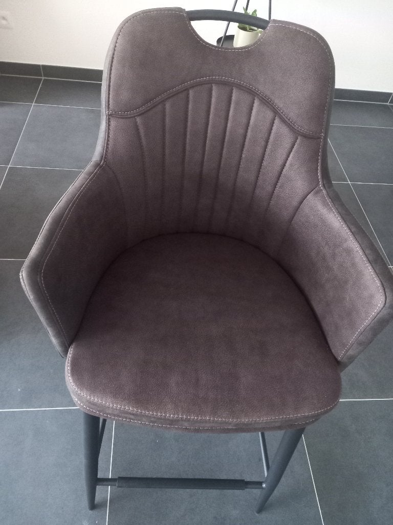 3 bruine barstoelen, Ophalen, Met voetsteun, Zo goed als nieuw, 90 cm of meer