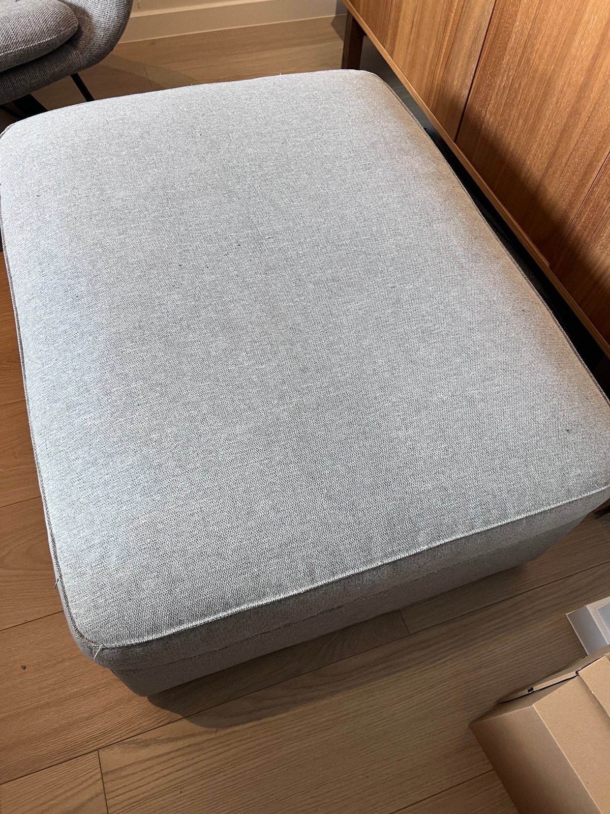Poef/voetenbank Kivik Ikea met bergruimte, Enlèvement, Utilisé