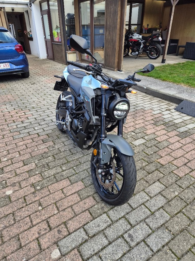 Honda CB 125R, Permis Moto A1 minimum, 12 à 35 kW, 1 cylindre, Manuelle