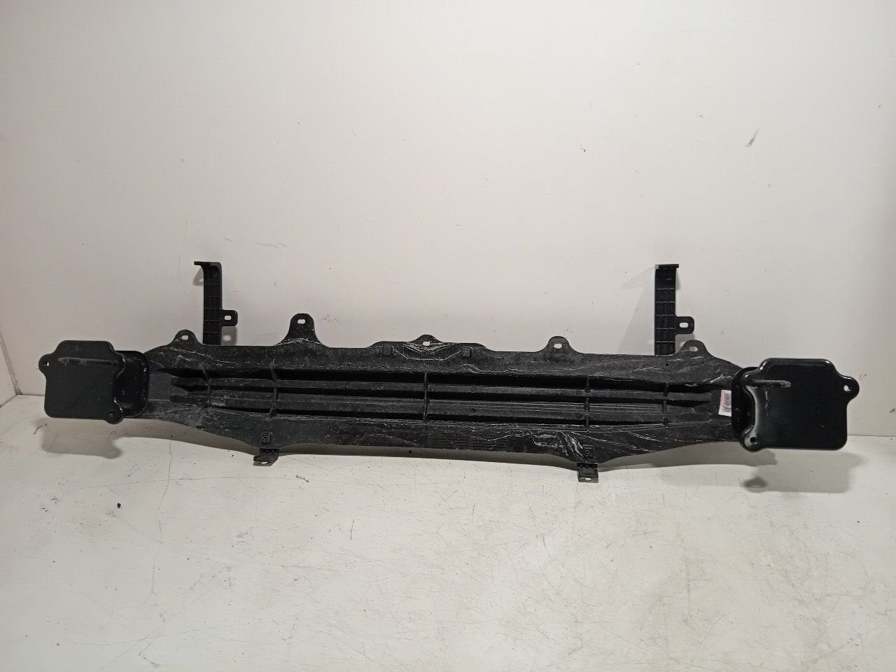Bumperbalk achter Hyundai Bayon, Onderdelen@venauto.nl, Van der Ven Autorecycling B.V., Ettenseweg 76, 4706 PB Roosendaal, The Netherlands