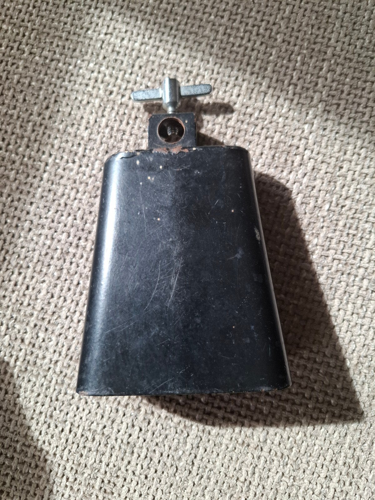 petite cloche pour votre batterie en état d'occasion, Musique & Instruments, Enlèvement ou Envoi, Utilisé, Batterie ou Percussions