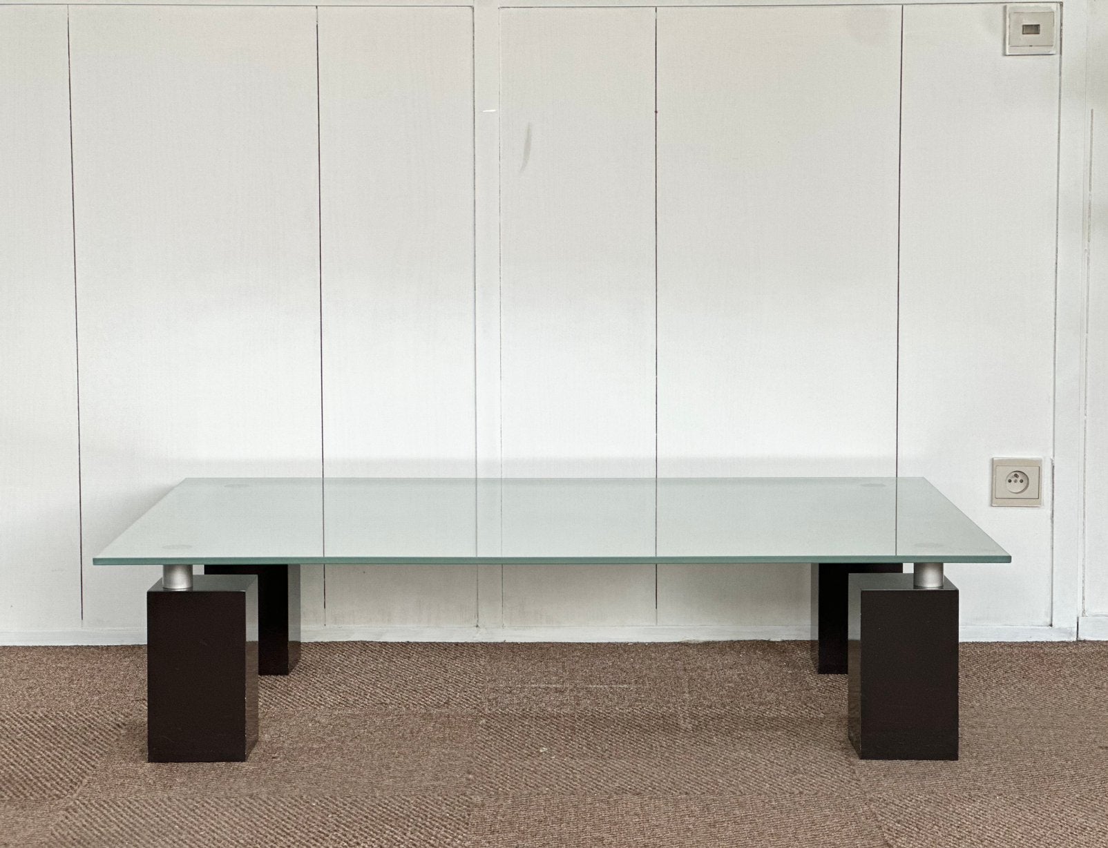 Vintage design coffeetable, Ophalen