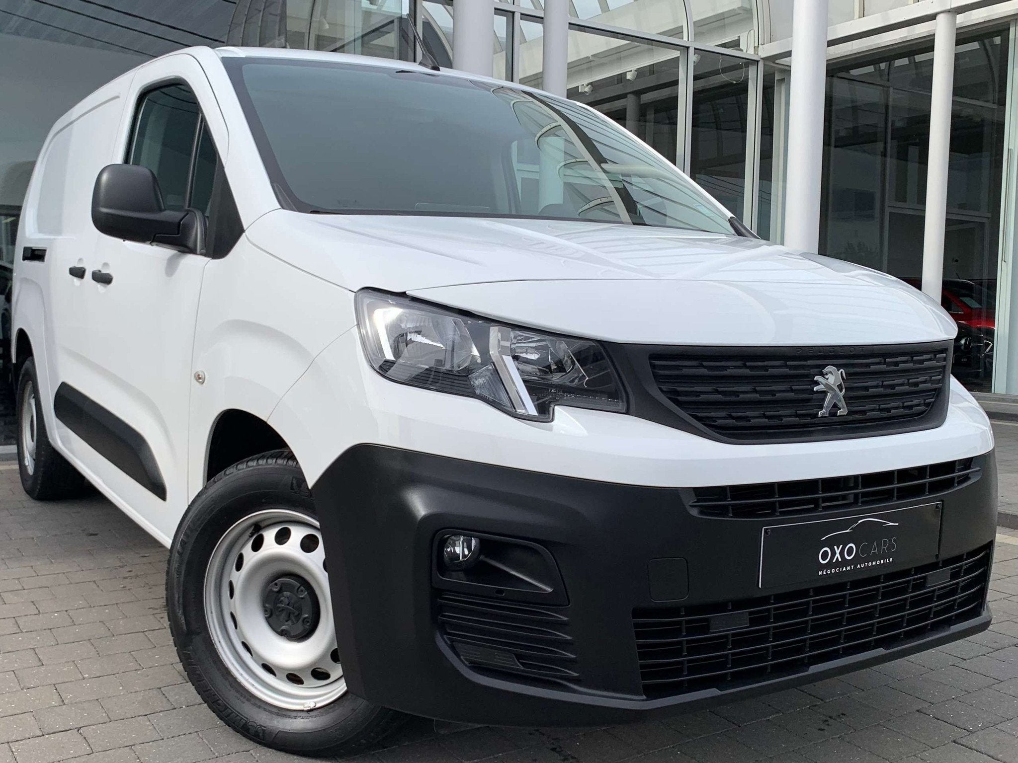 Peugeot Partner XL 1.5 HDI 102CV / LONG CHÂSSIS / 3 PLACES, 75 kW, Achat, Euro 6, Entreprise