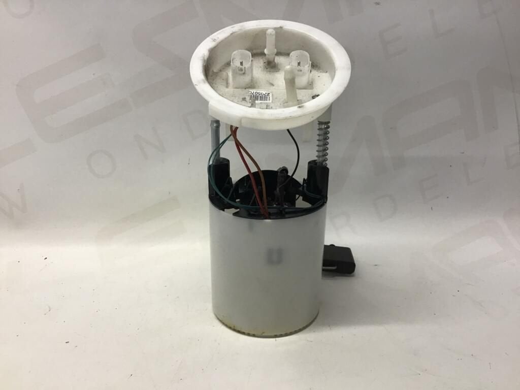 Benzinepomp BMW 3-serie Touring E91 318i ('05-'08) 7197048, Gebruikt, -, -, Ophalen of Verzenden