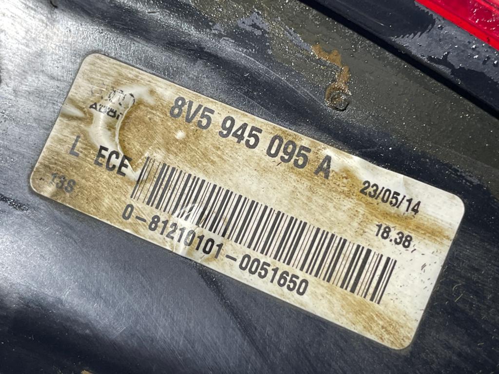 Feux arriere gauche INNONDE AUDI A3 8V5945095A, Audi, Enlèvement, Utilisé