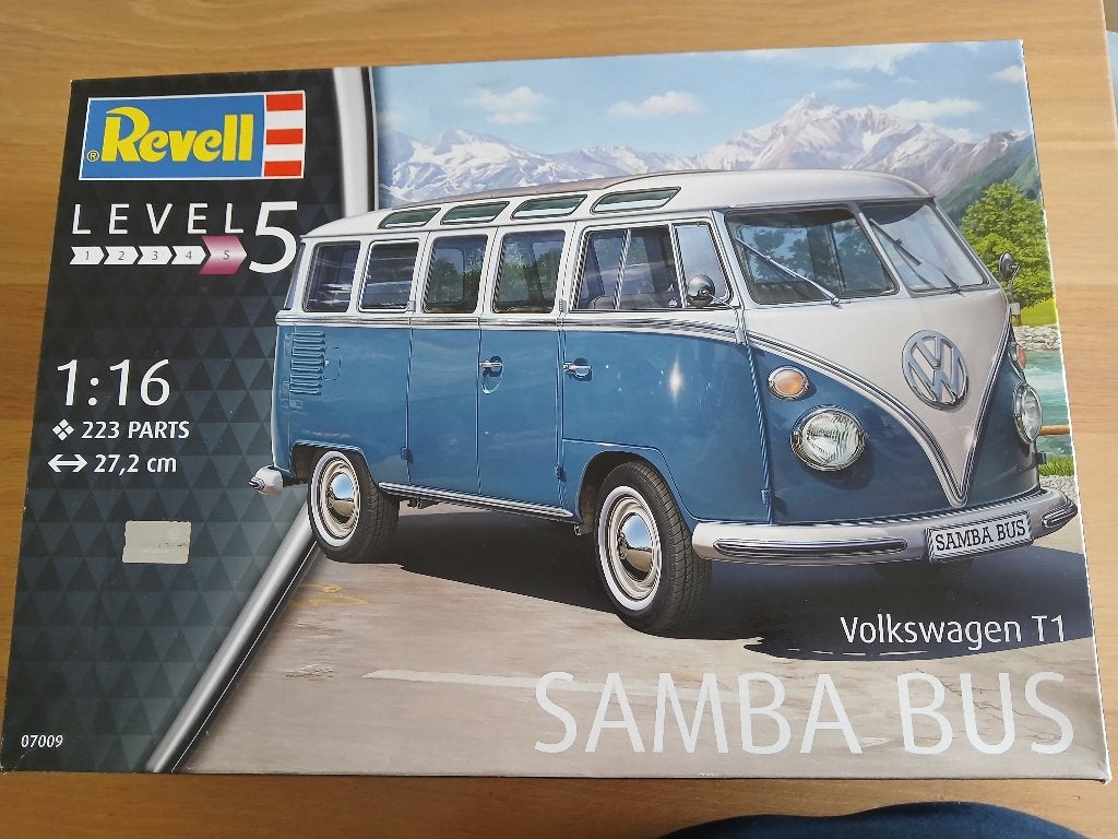 revell vw samba bus 1/16, Hobby en Vrije tijd, Modelbouw | Auto's en Voertuigen, Ophalen, Auto, Revell, Groter dan 1:32
