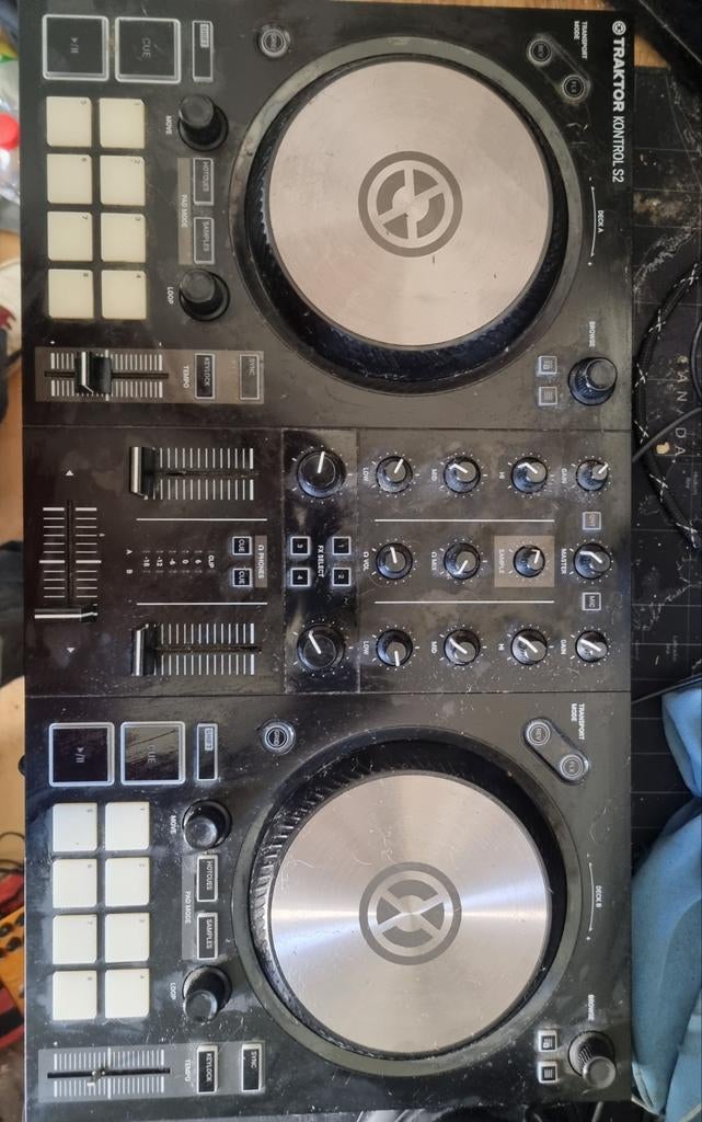 Traktor Kontrol s2 Mk3, Enlèvement, Platine