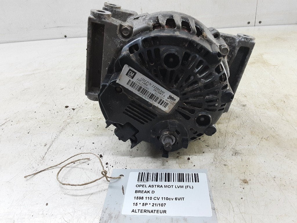 ALTERNATEUR Opel Astra J Sports Tourer (PD8 / PE8 / PF8), Opel, Opel Automobile GmbH, Utilisé, Kontakt-opel@opel.com