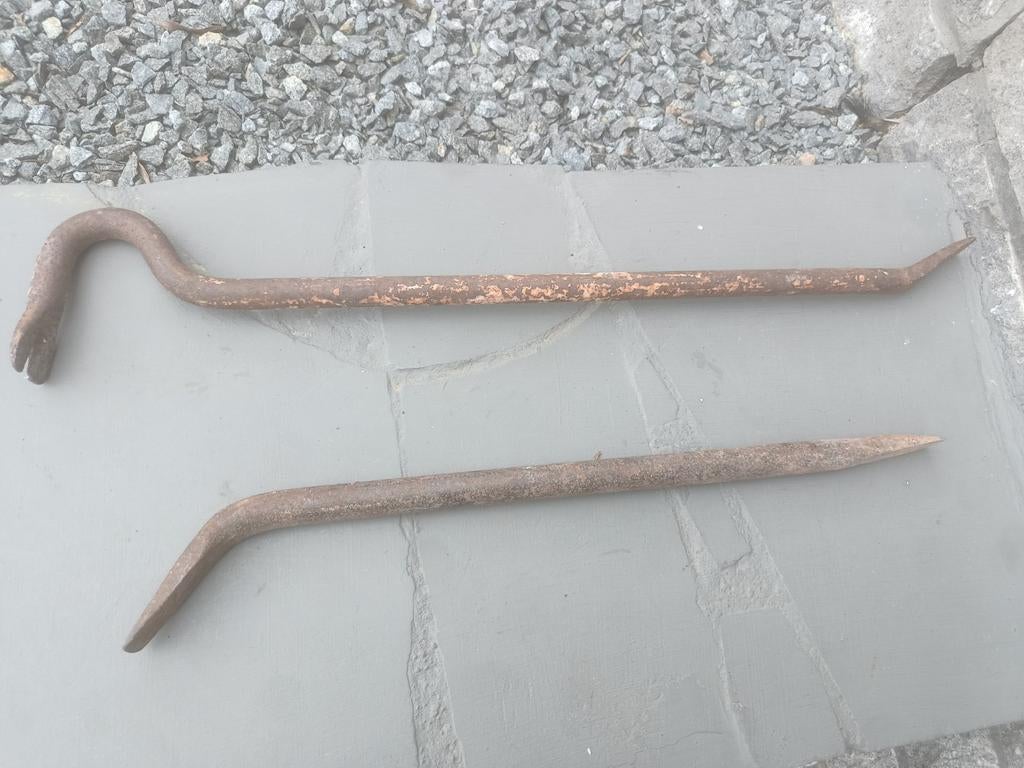 2 barres de biche en fer robustes, Enlèvement