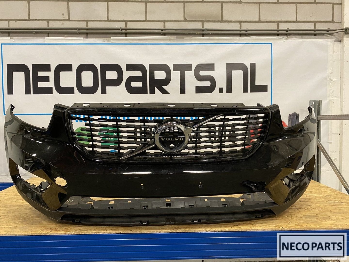 VOLVO XC40 XC 40 BUMPER VOORBUMPER ORIGINEEL, -, Enlèvement, -, Avant