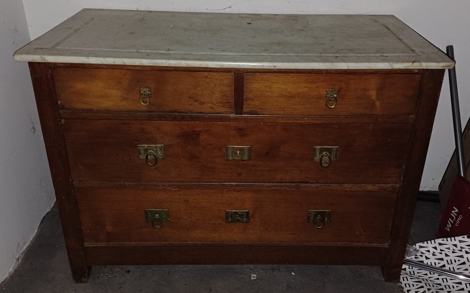 Commode avec tablette en marbre, Enlèvement, Utilisé, Autres essences de bois