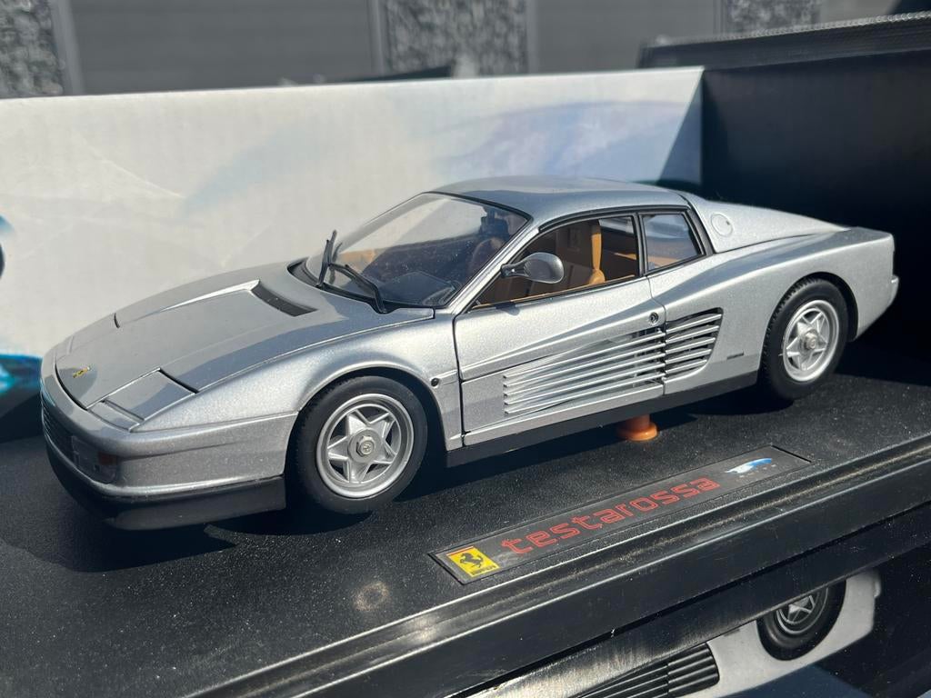 Hotwheels elite Ferrari Testarossa, Enlèvement, Comme neuf