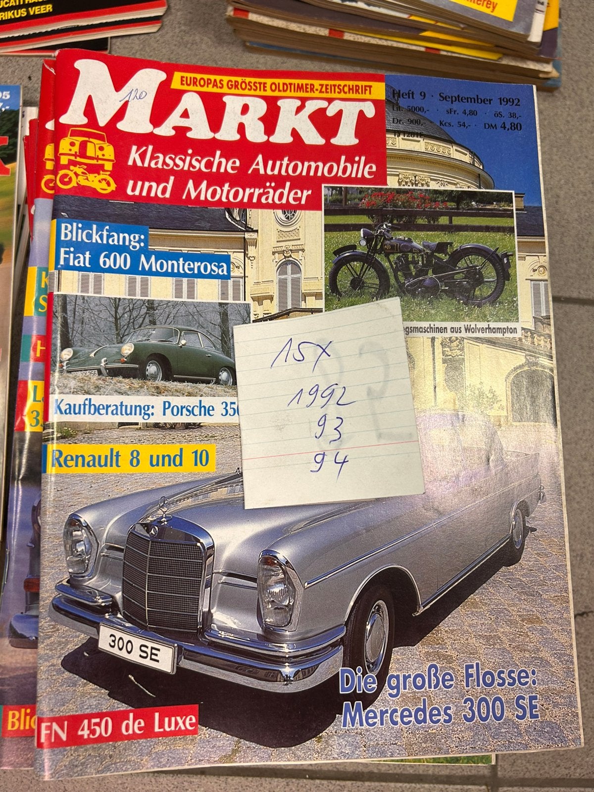 1 lot. 150 oldtimer magazines. Mercedes porsche RR Ferrari, Ophalen, Zo goed als nieuw, Algemeen