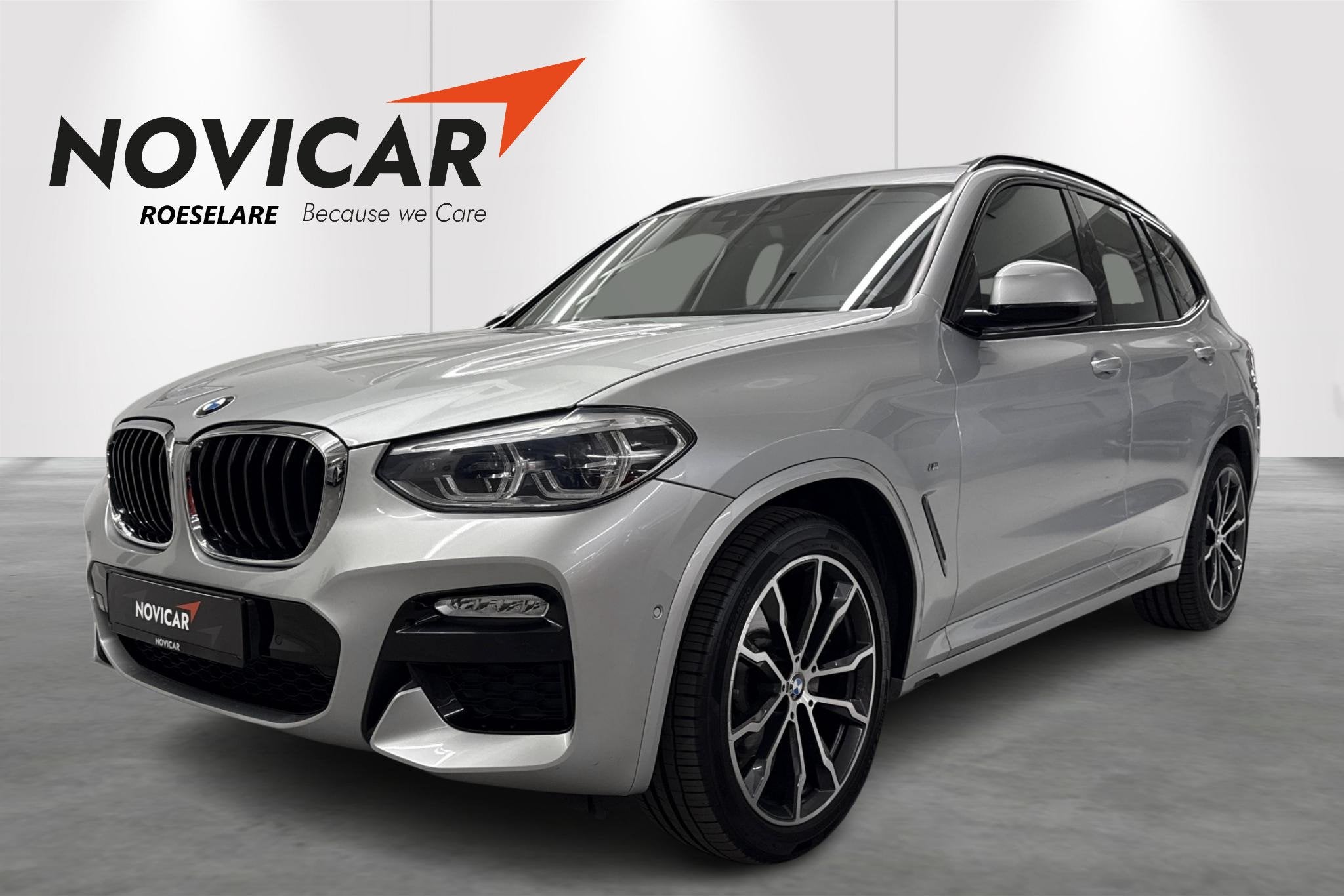 BMW X3 xDrive20i (135 kW) (automatique), Autos, Argent ou Gris, 135 kW, Bleu, 5 portes