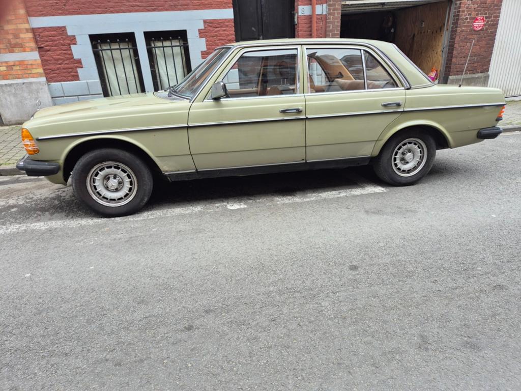 Mercedes-benz 300d Prêt à immatriculé avec Carpass Oltmer, Autos, Mercedes-Benz, Achat, 65 kW, Série 300, 2900 cm³