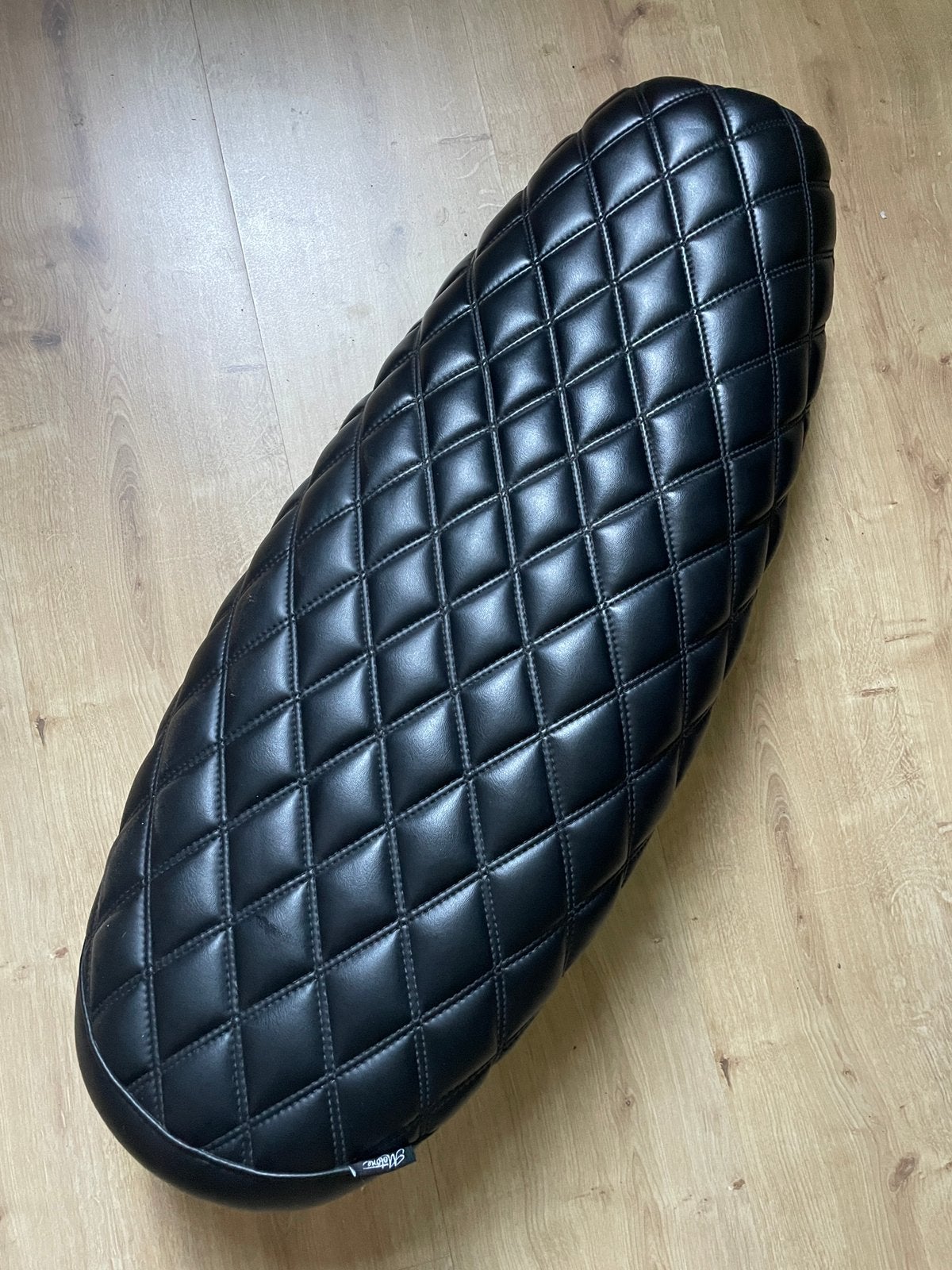 Selle Skinny pour Triumph Bonneville, Enlèvement