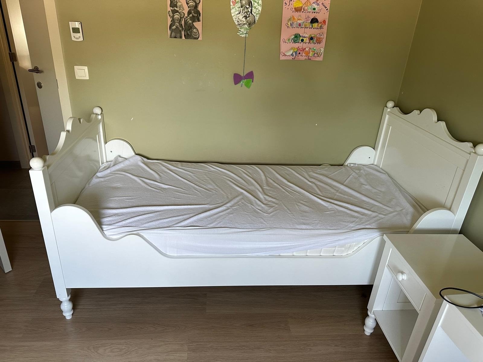 Meisjes slaapkamer van het merk bopita., Ophalen