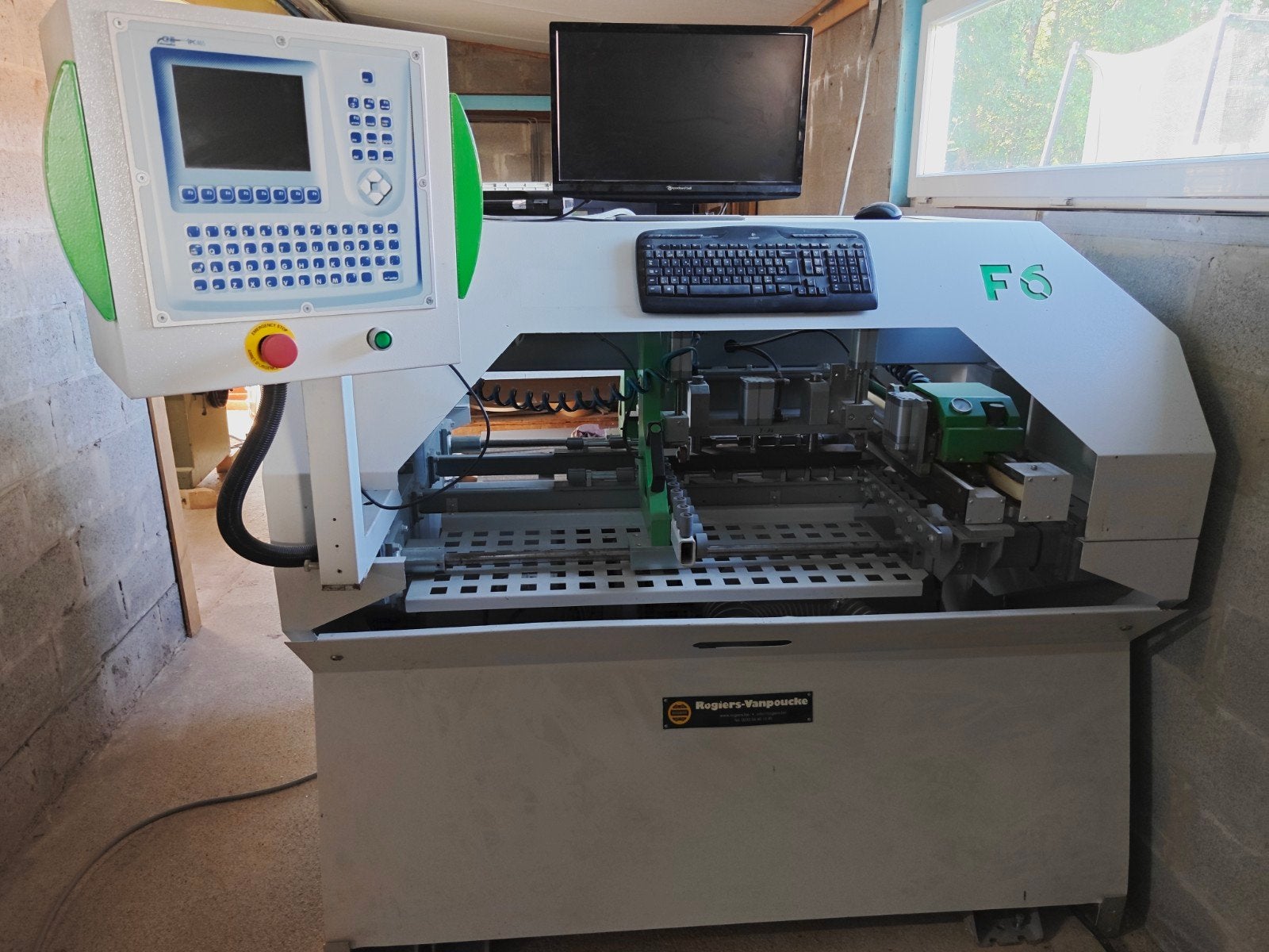 Cnc boormachine f6, Ophalen