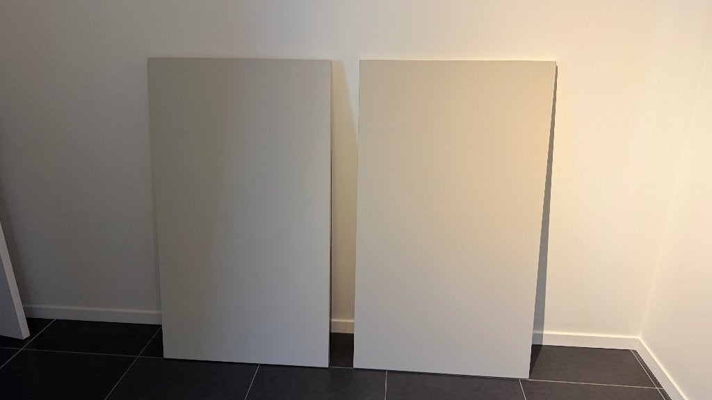 2 x Bureaublad NIEUW (IKEA SKALSTA) 140 x 80 cm grijsbeige, Huis en Inrichting, Ophalen, Hout, Nieuw, IKEA