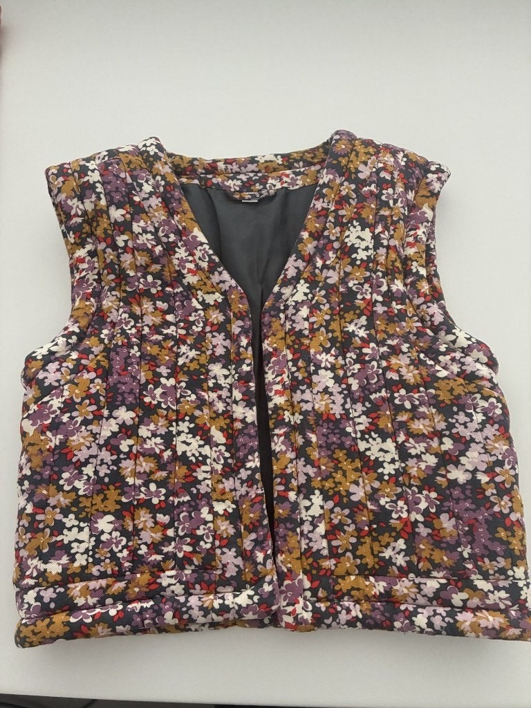 Gilet, chemise ou robe à manches longues violet/ocre 146/152, Enfants & Bébés, Enlèvement ou Envoi, Comme neuf, Fille, Pull ou Veste