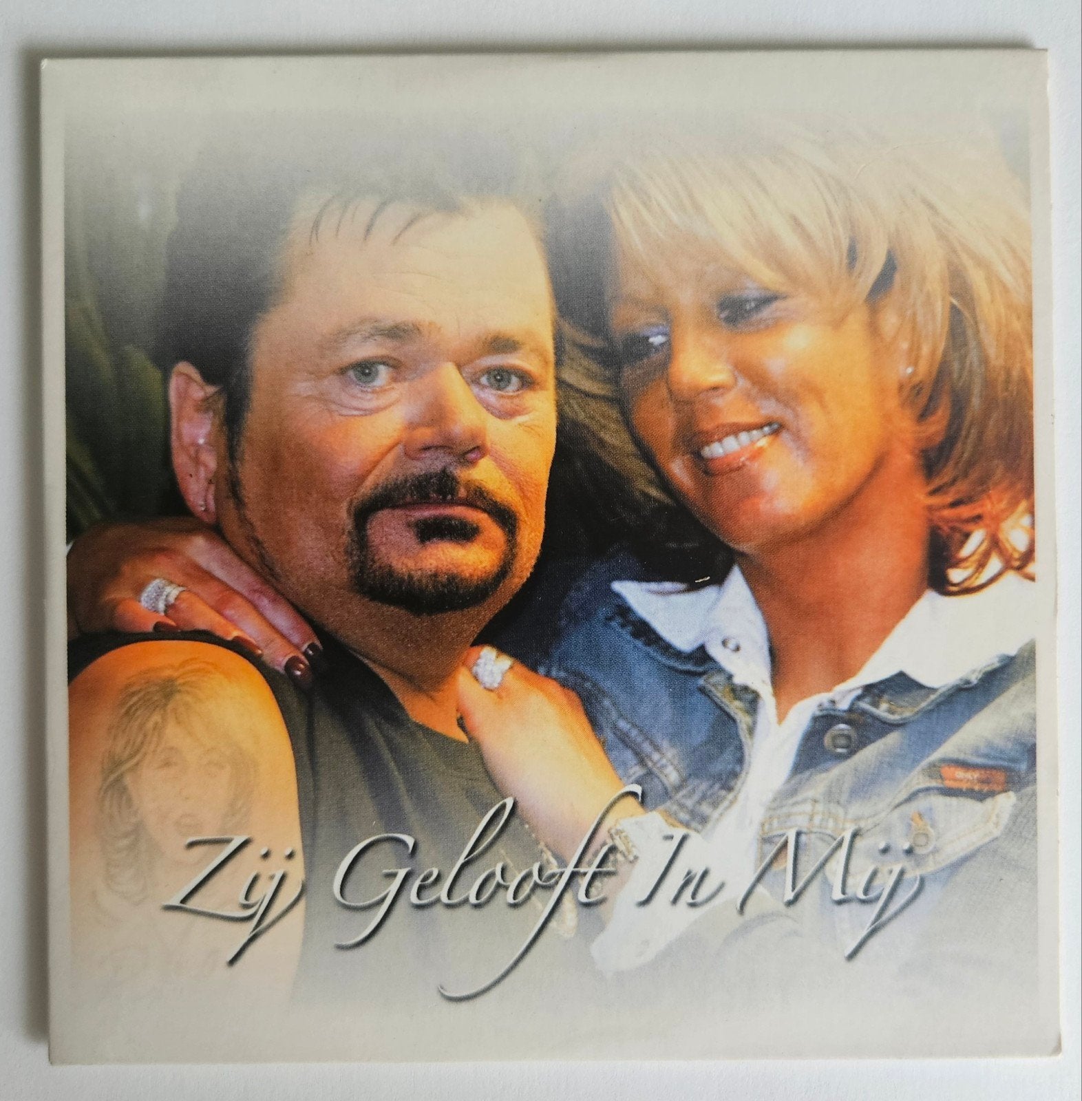 André Hazes 2004 Zij Gelooft in Mij
Dit is de, Ophalen of Verzenden, Zo goed als nieuw, Single