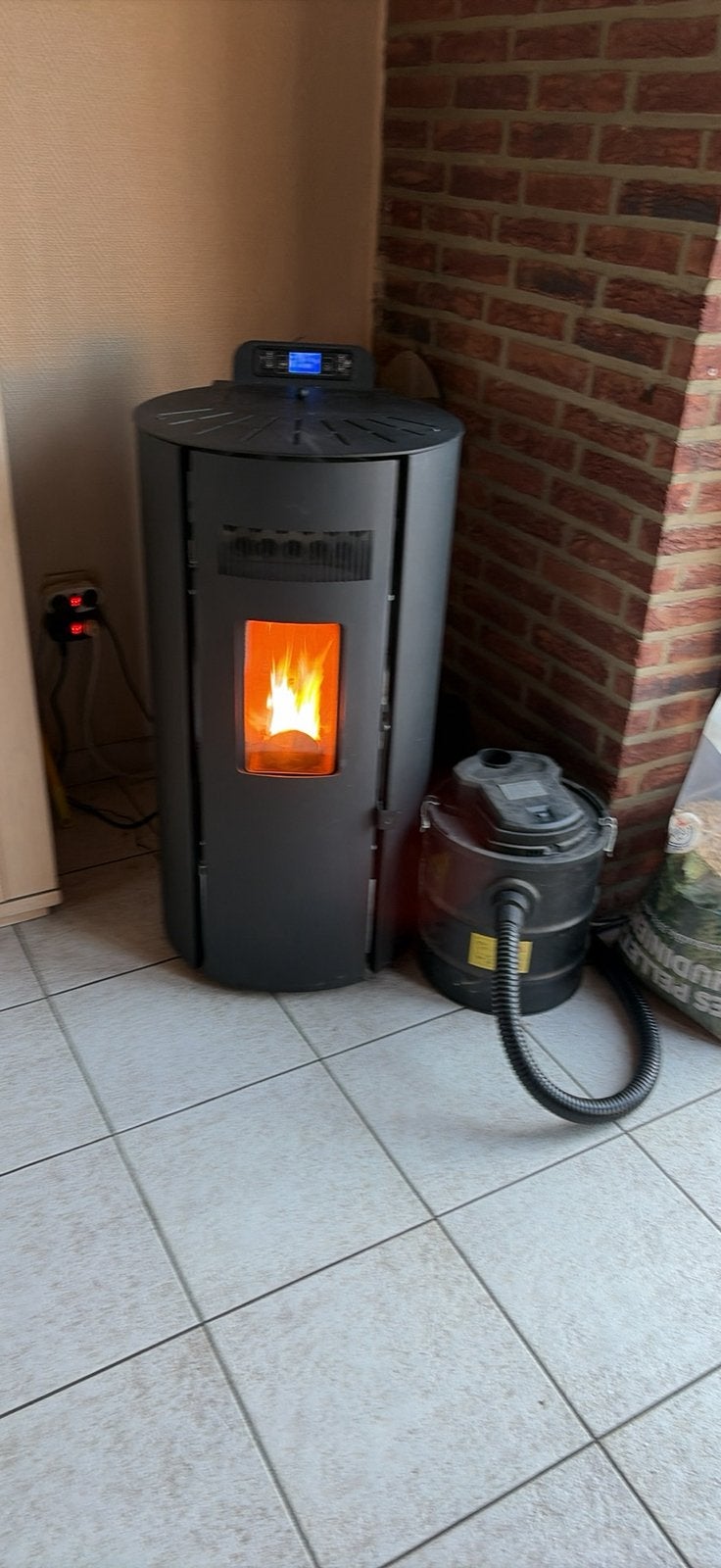 Poele a pellet 9 kw, Enlèvement, Comme neuf