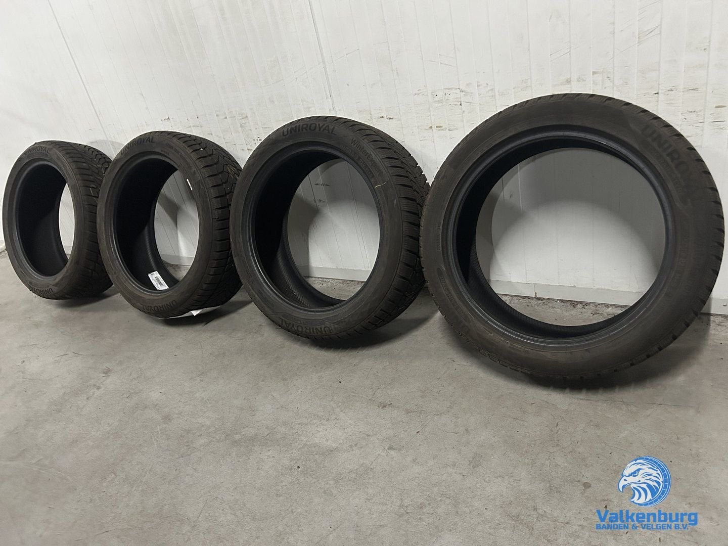 9mm! Winterbanden 215/50R18 Uniroyal Winter Expert, Véhicule de tourisme, -, Utilisé, -