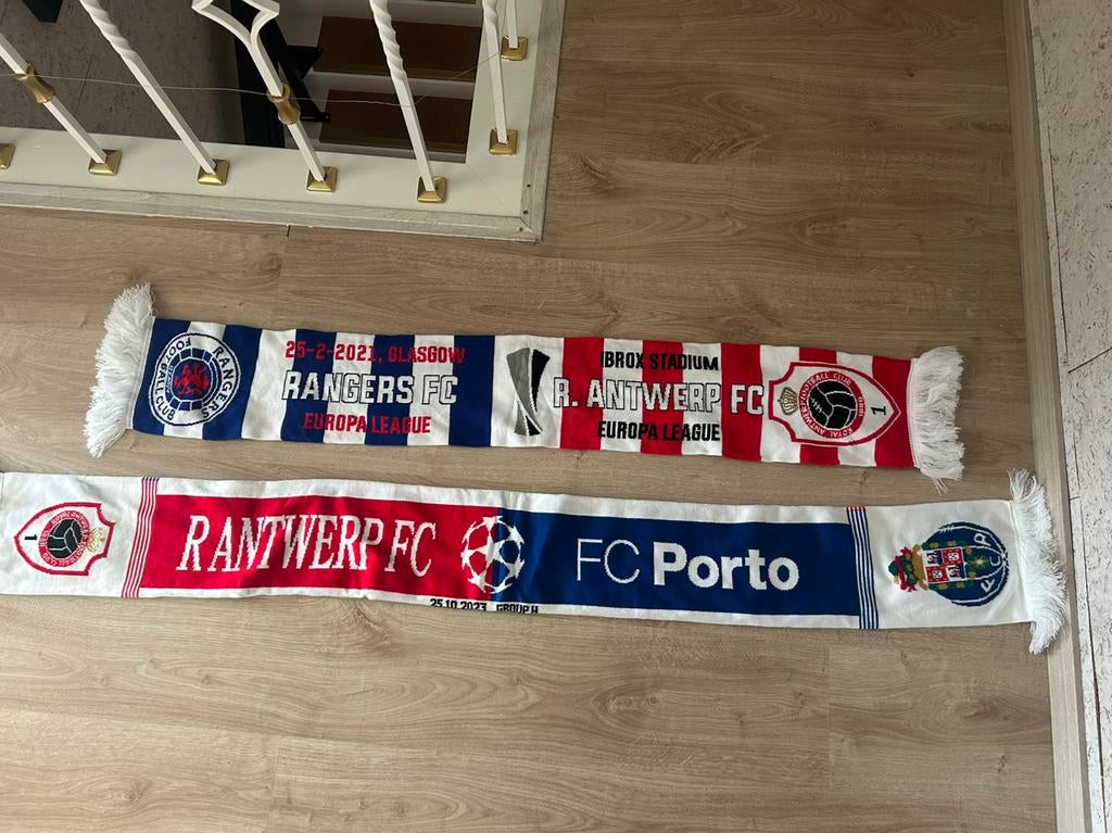 RAFC sjaal, Ophalen, Zo goed als nieuw