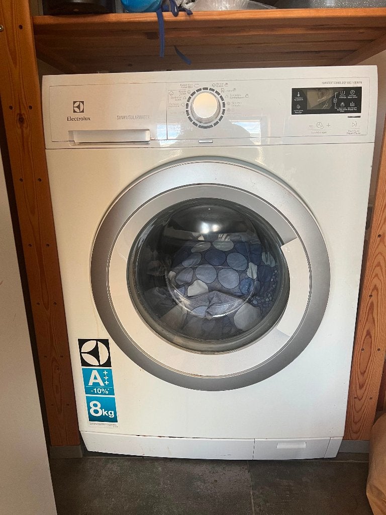 Electrolux Washing Machine, Elektronische apparatuur, Ophalen, 1200 tot 1600 toeren, 8 tot 10 kg, Zo goed als nieuw