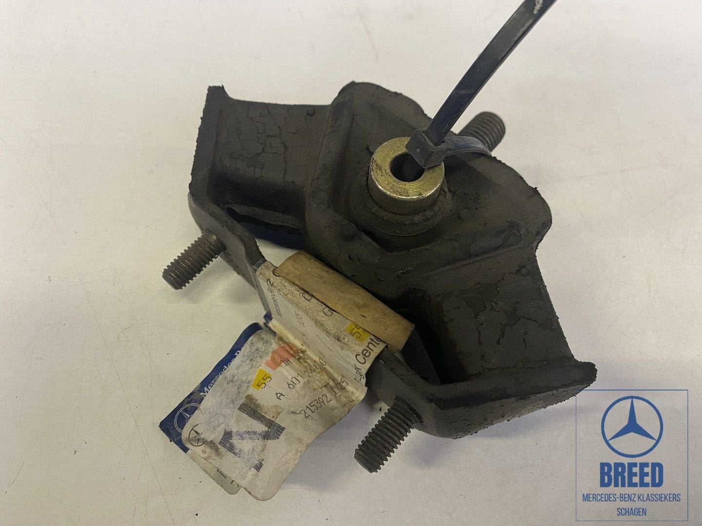 NOS ophangrubber bak Mercedes-Benz W601 W602 W611 T1 TN, Auto-onderdelen, -, Nieuw, Ophalen of Verzenden, -