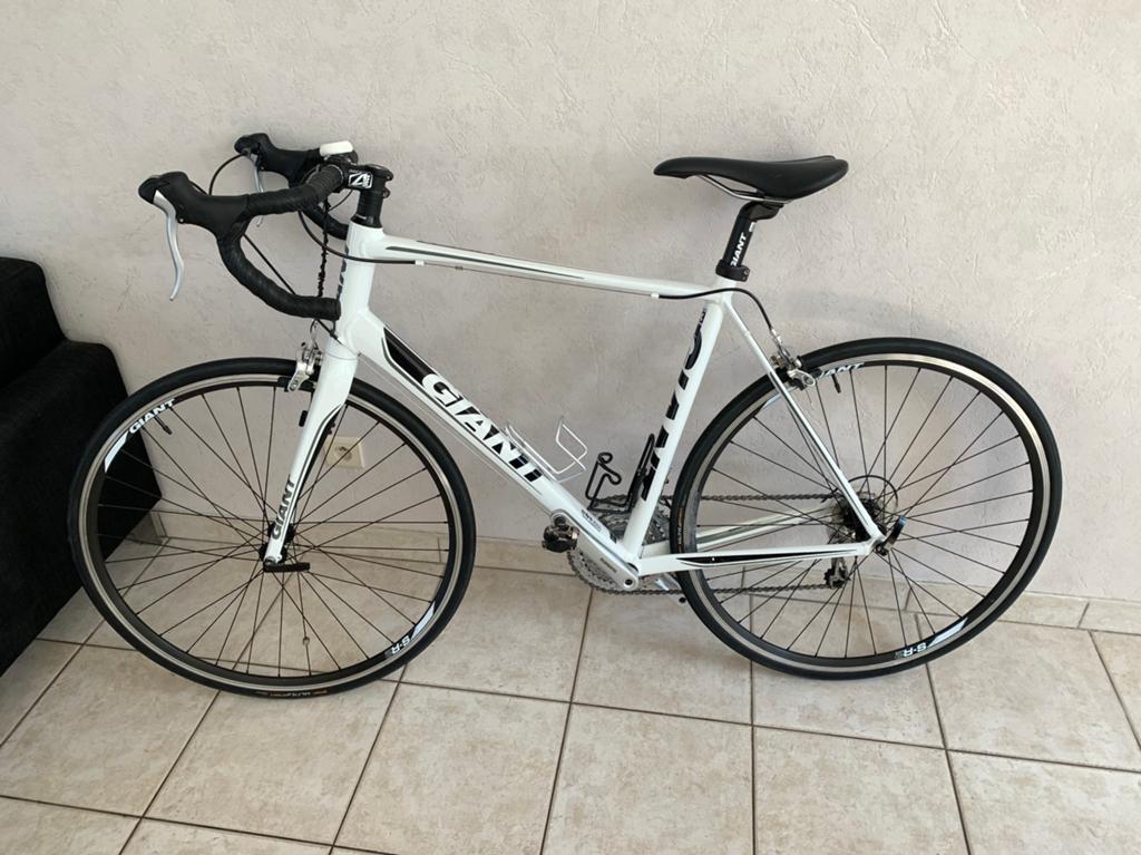 Race fiets/ koersfiets in zeer mooie staat, Fietsen en Brommers, Ophalen, Zo goed als nieuw, Giant