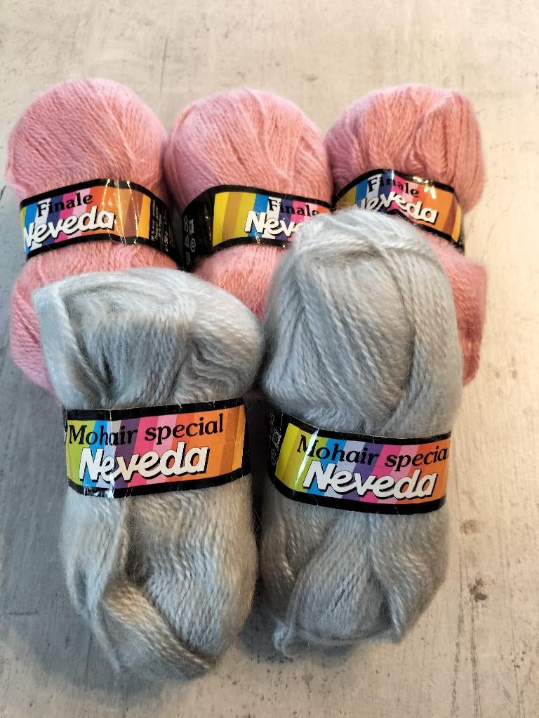 Pelote de laine Finale Nevada (2 gris 3 rose) C2., Enlèvement ou Envoi