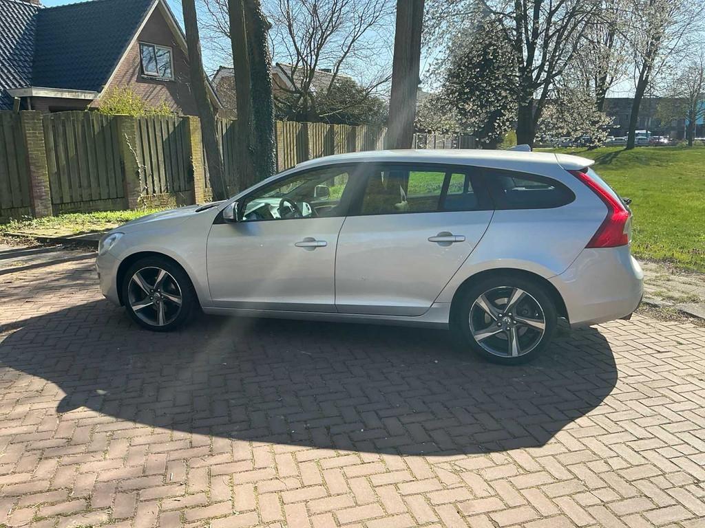 2011 Volvo V60 1.6 T4 Kinetic Personenauto, Auto's, Euro 5, Gebruikt, Break, V60