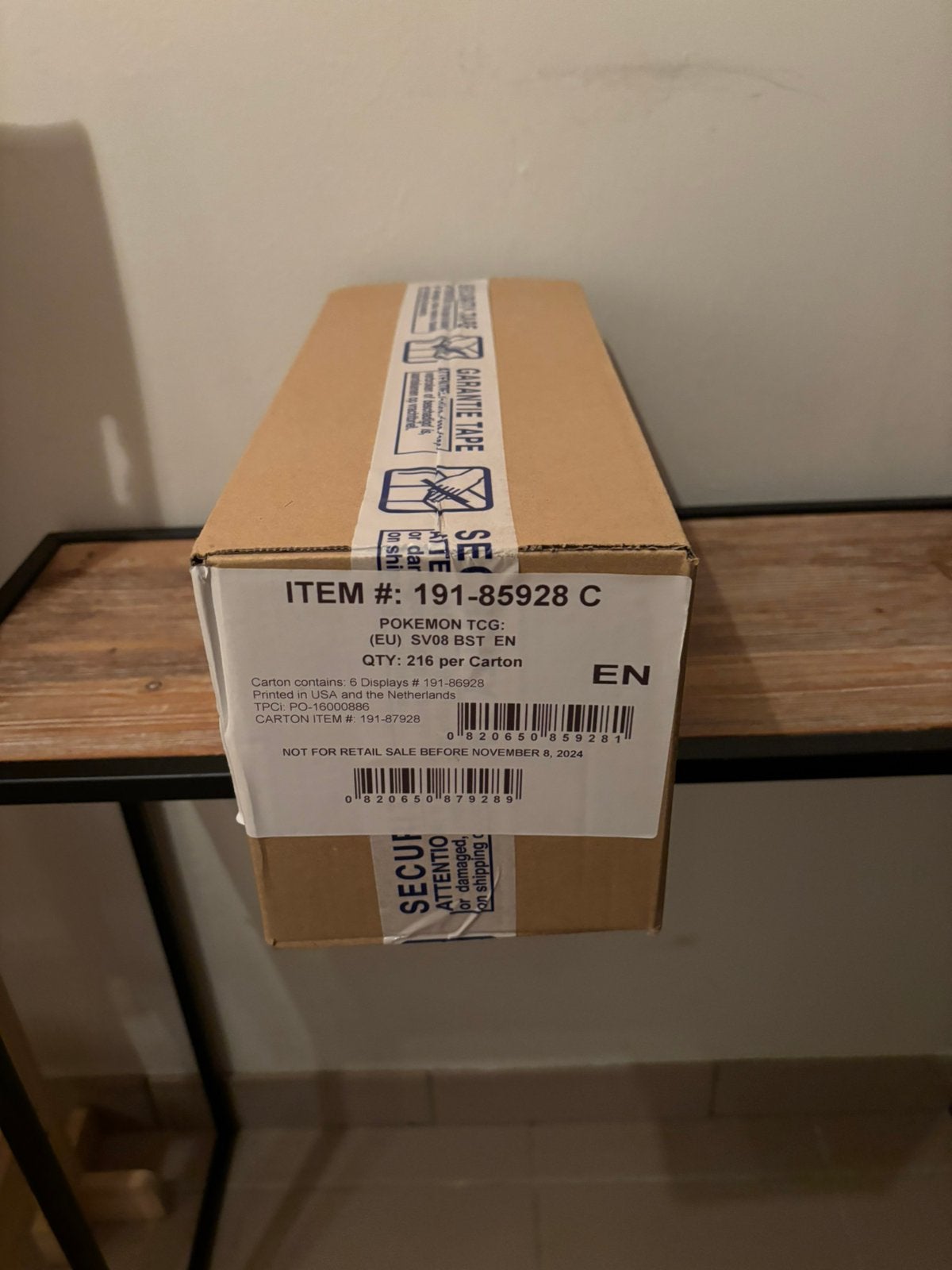 Carte Pokémon - Étui scellé Surging Sparks, Hobby & Loisirs créatifs, Enlèvement, Neuf, Booster box, Foil