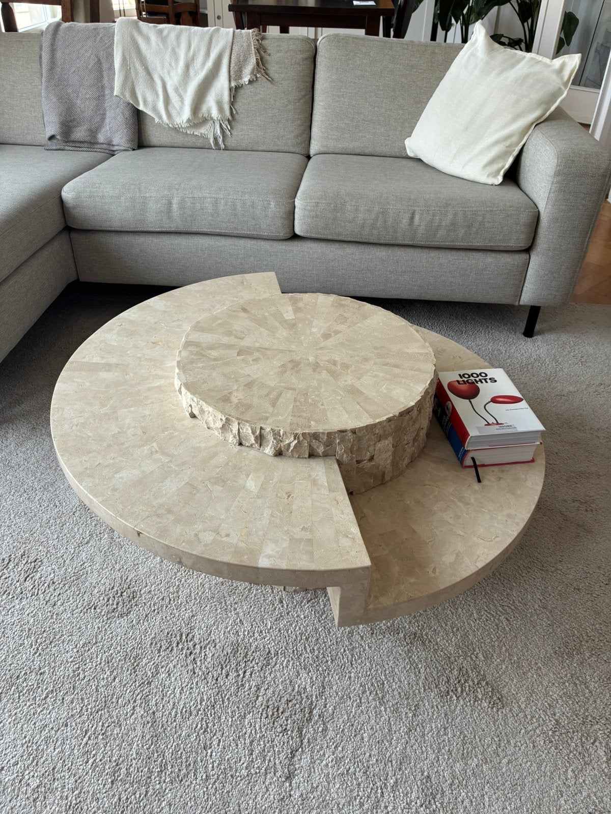 Table basse en travertin, Maison & Meubles, Enlèvement, Comme neuf