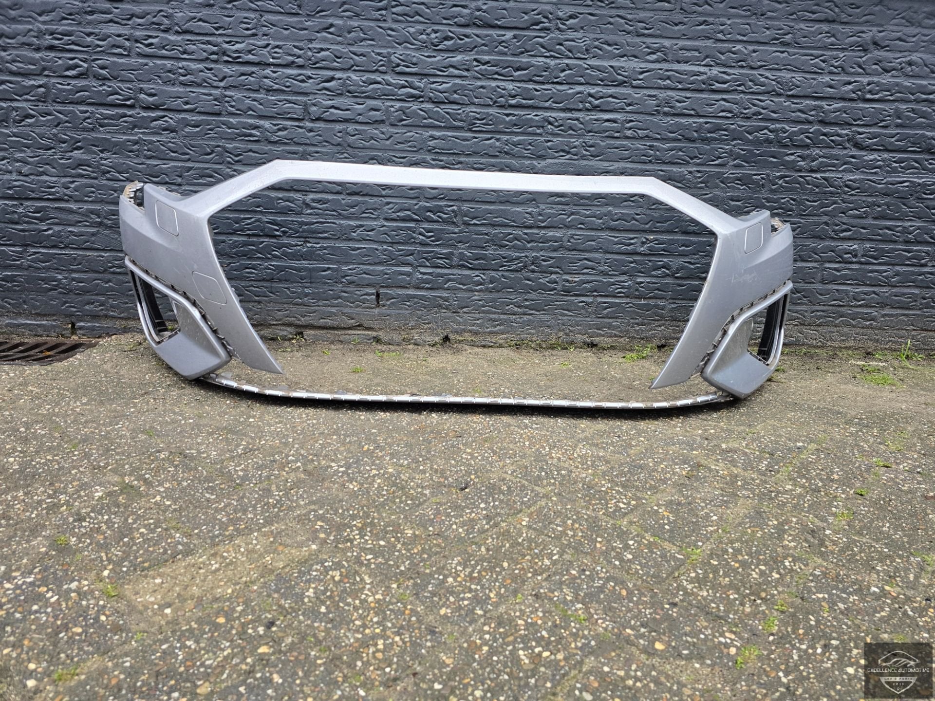 Audi A3 8Y 2020-2024 Voorbumper Bumper 6xPDC KLS Origineel!, Gebruikt, AUDI AG, Auto-Union-Strasse 1
85045  Ingolstadt, DE, Audi