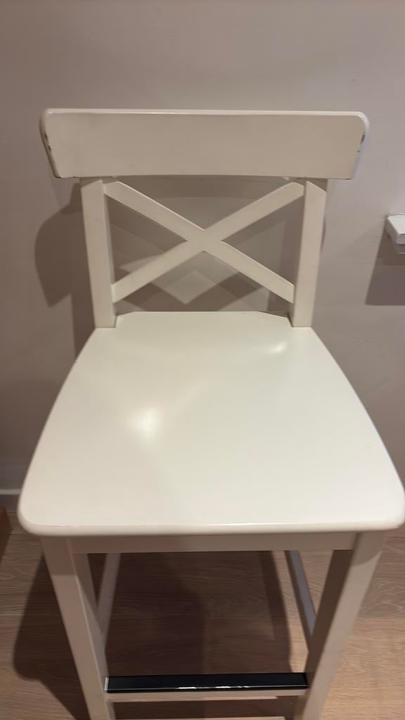 INGOLF barkruk IKEA, Huis en Inrichting, Barkrukken, Ophalen, Gebruikt, Met voetsteun, 60 tot 90 cm