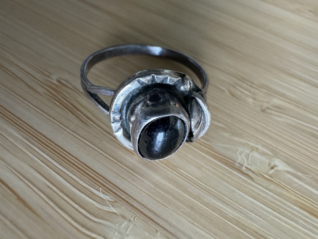 bague en argent avec calcédoine - vintage, Enlèvement ou Envoi, Utilisé, 17 à 18, Argent