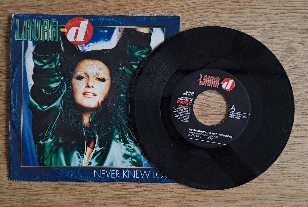 Laura-D - Never Knew Love Like This Before, CD & DVD, Vinyles Singles, Pressage original, Enlèvement ou Envoi, 1990 - 1999, Single