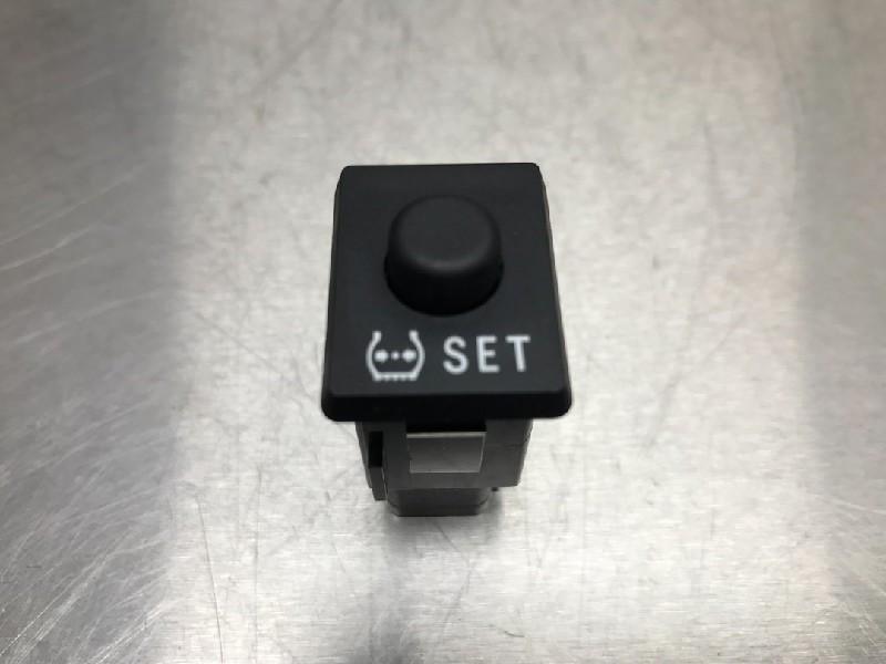 DIVERSEN Bandenspanning schakelaar Toyota Aygo (B40), Gebruikt, Toyota