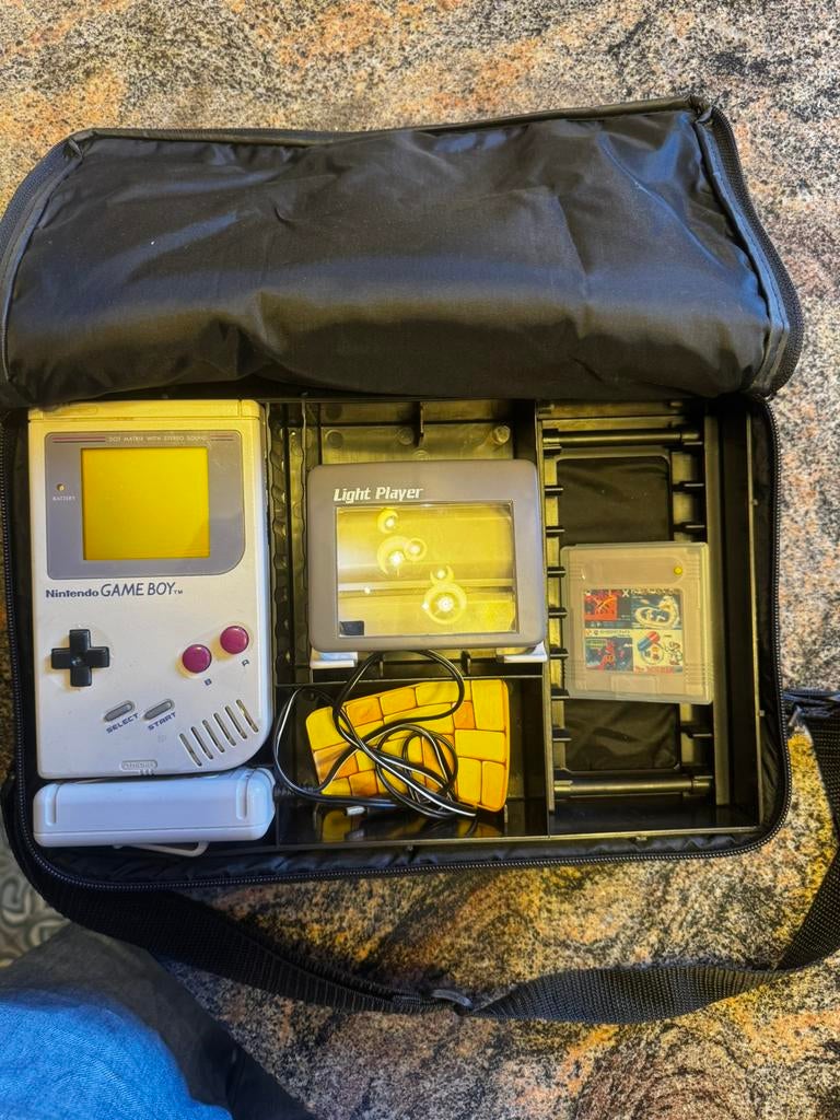 Gameboy classic met 1 spelletje, Games en Spelcomputers, Ophalen, Zo goed als nieuw