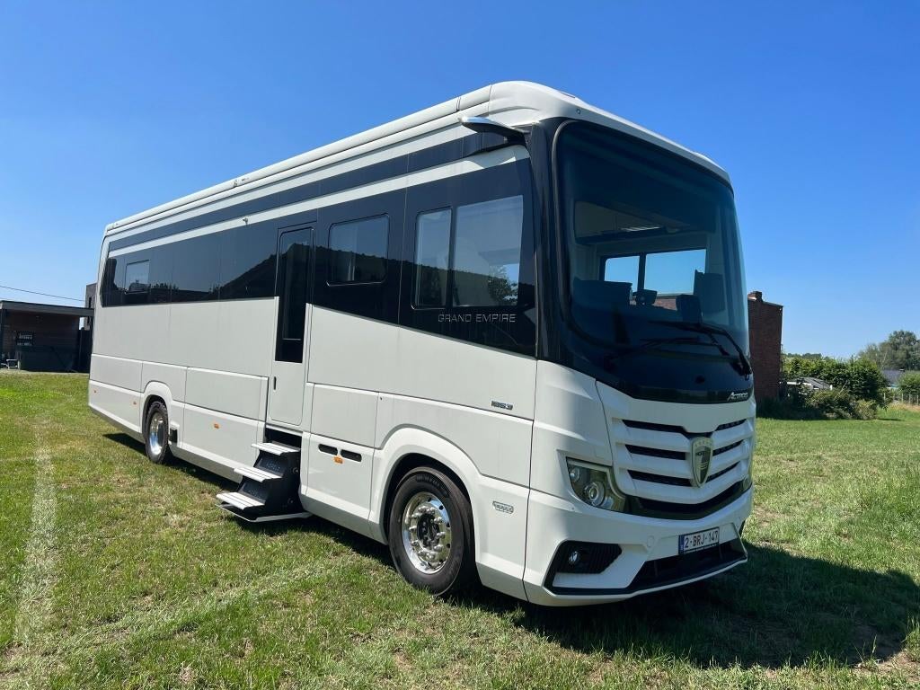 Morelo Grand Empire 110 GSO (que 3.800 km - comme neuf), Caravanes & Camping, Camping-cars, Particulier, Autres marques, 10 mètres et plus