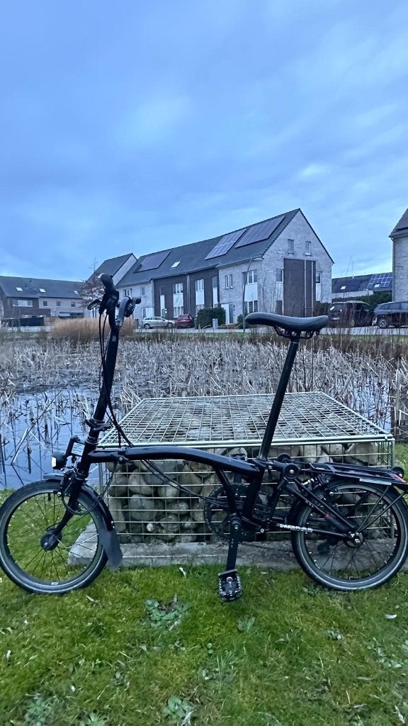 Brompton full black édition H6RN 6 vitesses dynamos facture, Vélos & Vélomoteurs, Vitesses, Frein sur jante, Brompton, Comme neuf