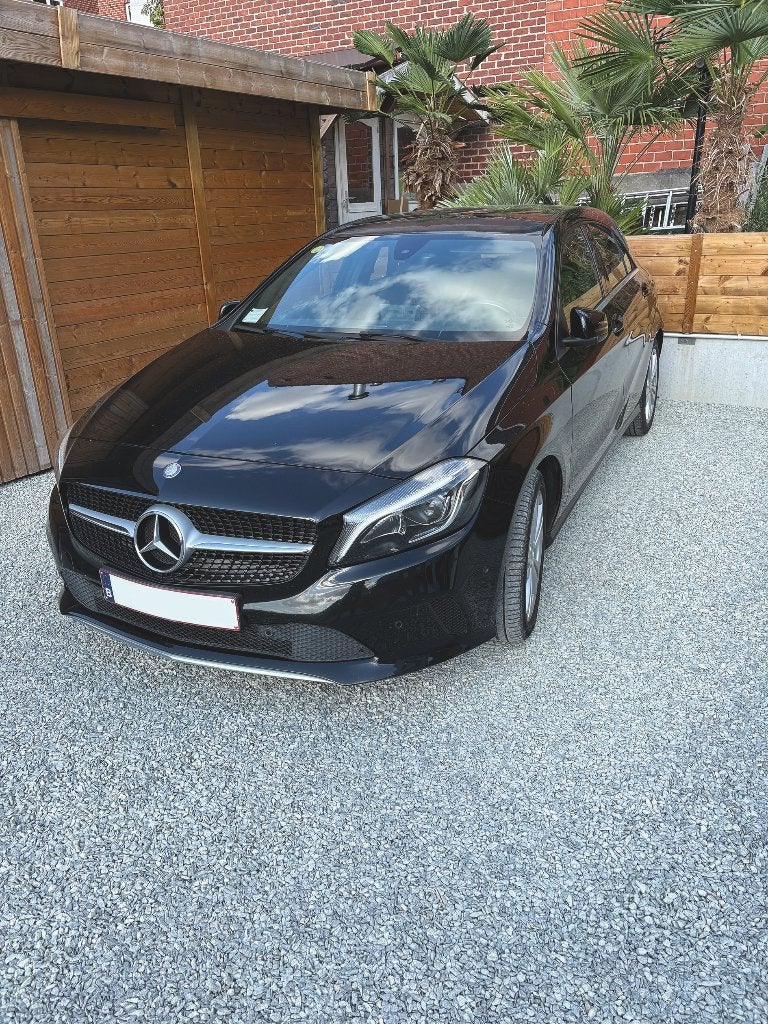 Auto's, Autos, Mercedes-Benz, Achat, Série 200, Capteur de stationnement, Noir