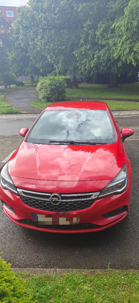 Opel Astra d'occasion (2016) Offre valable jusqu'au 23/05/26, Rouge, Achat, Euro 6, 1350 kg